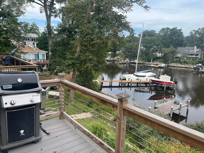 1st floor deck - 163 River Rd
