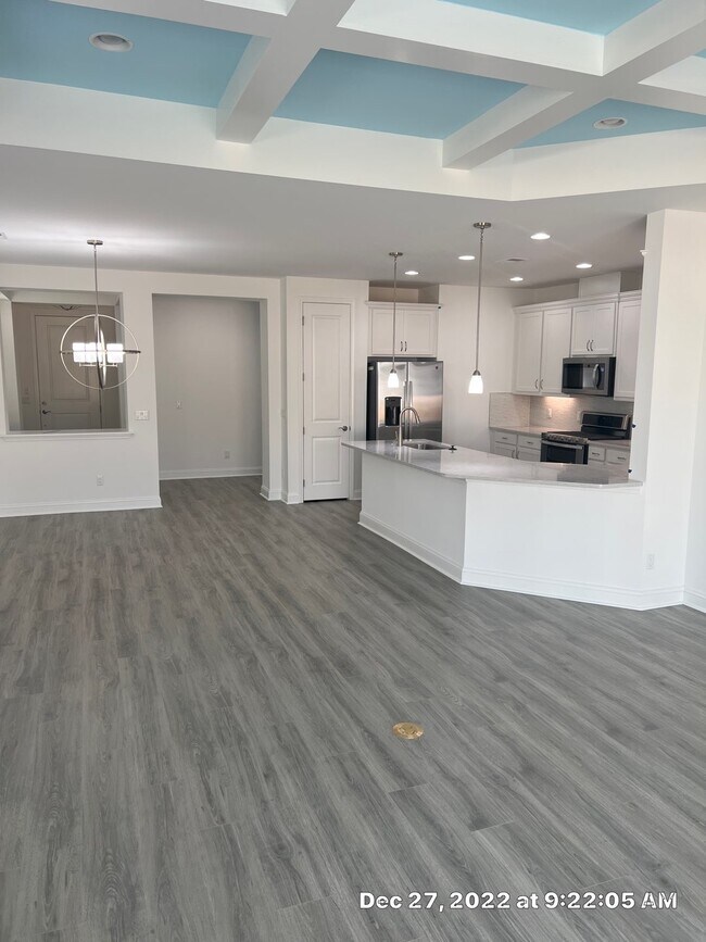 Building Photo - 1696 Shoreside Dr