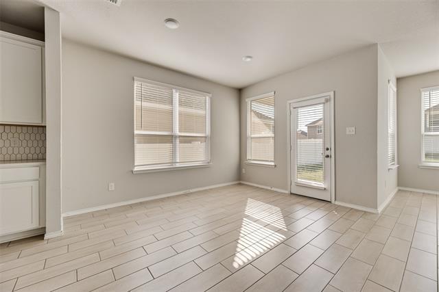 Foto del edificio - 5913 Hopkins Dr