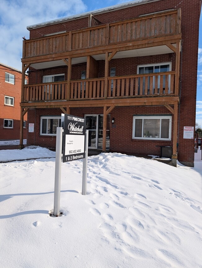 Building Photo - 111 Pinecrest Dr