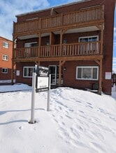 Building Photo - 111 Pinecrest Dr