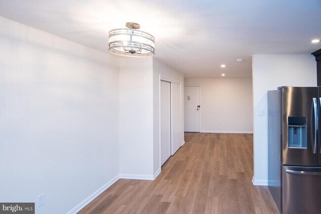 Foto del edificio - 103 N 2nd St