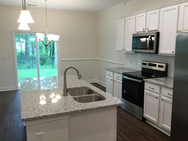Building Photo - 169 Sweetgum Drive