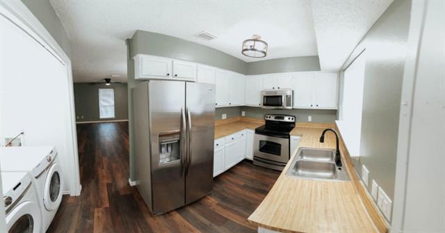Building Photo - 9 E Mountain Creek Ct