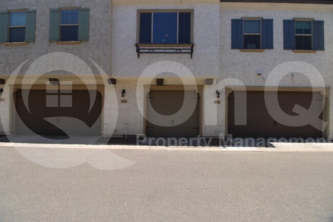 Foto del edificio - 2664 S Peppertree Dr