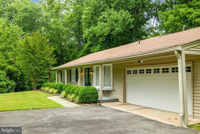 Foto del edificio - 9622 Cinnamon Creek Dr