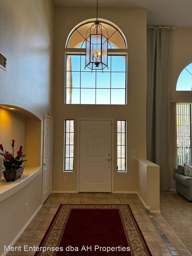 Building Photo - 5 br, 4 bath House - 13423 W RANCHO DR