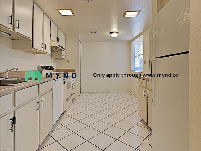 Building Photo - 1 br, 1 bath  - 1730 W Emelita Ave Apt 2097
