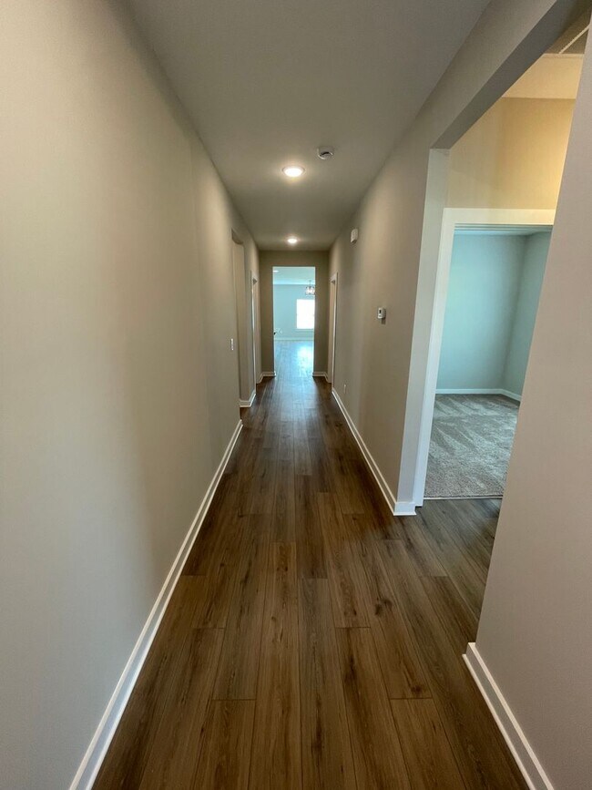 Foto del edificio - New Construction Home for Rent in Tuscaloo...