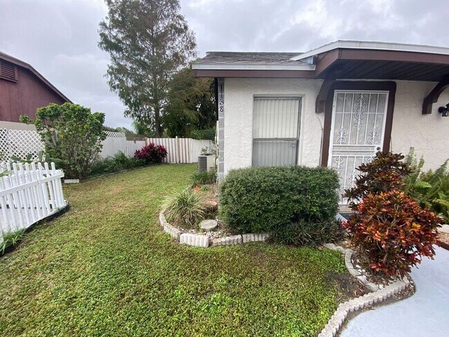 Foto del edificio - 1138 Easton St