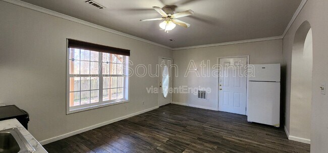 Foto del edificio - 755 Castlebrooke Way SE