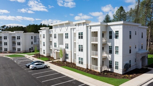 Building Photo - Parker Apartments