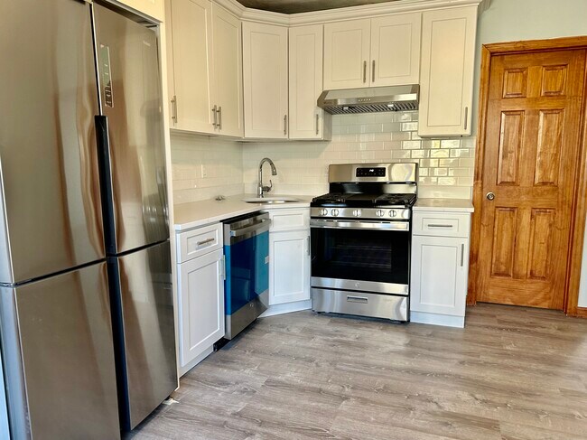 Foto del edificio - 89 Webster Ave