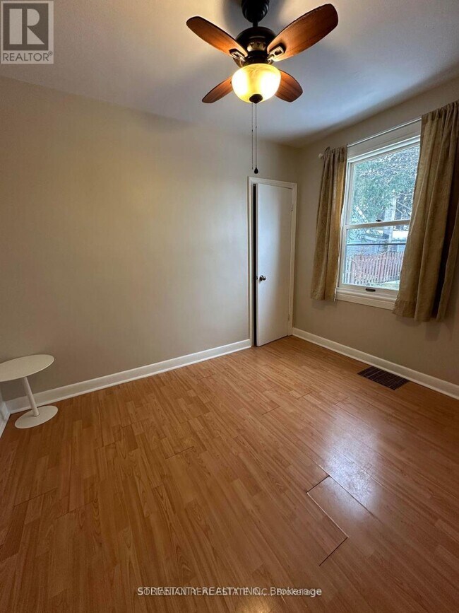 Photo du bâtiment - 123 Barker St