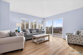 Building Photo - 675 Townsend Ave