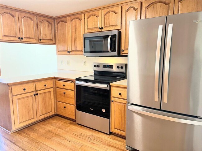 Foto del edificio - 1670 Stillwater St