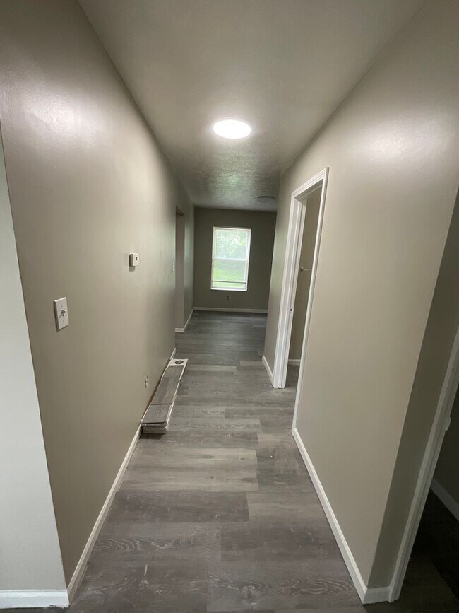 Foto del edificio - 1229 W 29th St