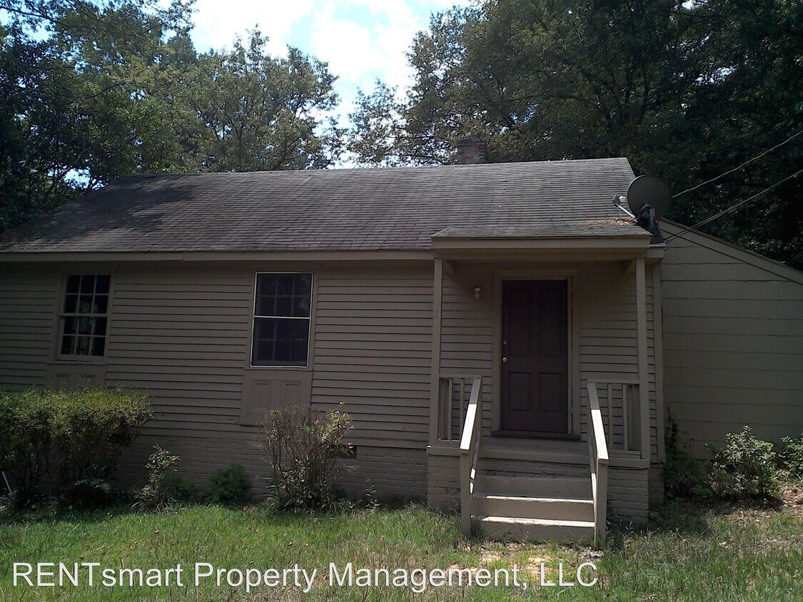Foto principal - 3 br, 1 bath House - 61 Lanier Drive