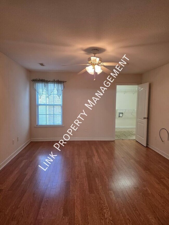 Foto del edificio - 21 Sheila Gail Ln