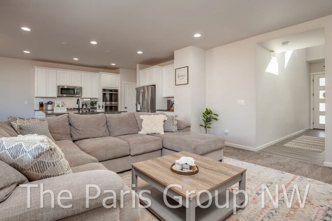 Building Photo - Stunning 2021 Edgewood Home in Westridge *...