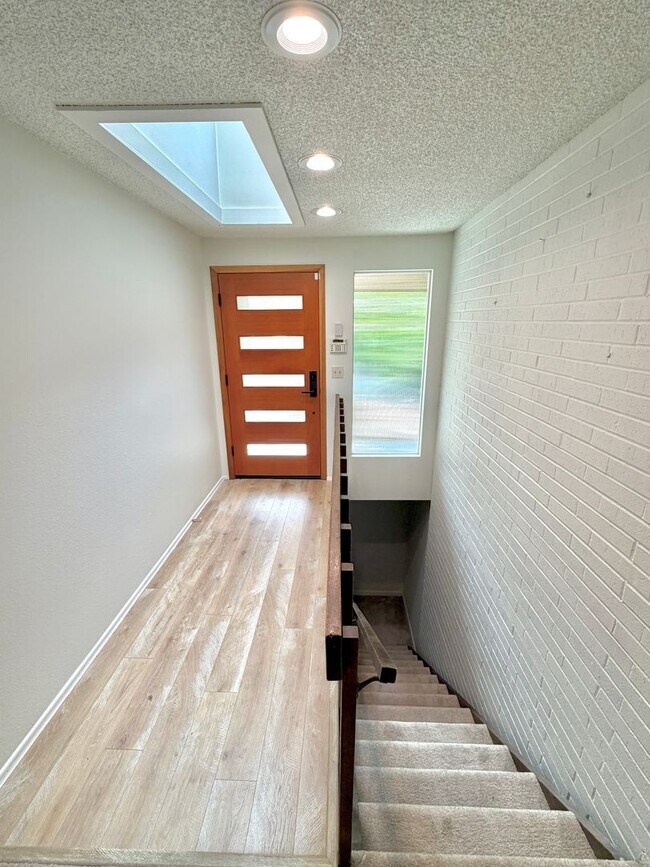 Foto del edificio - 17843 6th Ave NW
