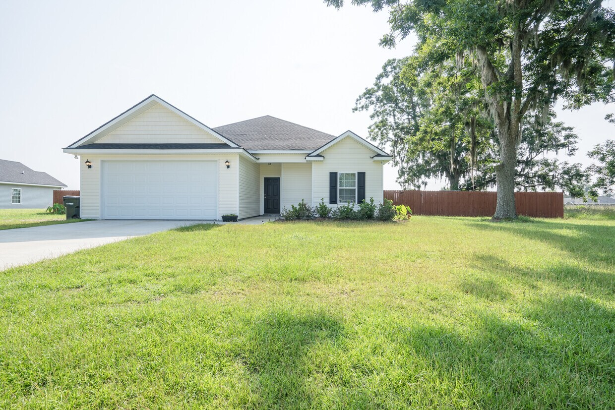 Foto principal - 5574 Moody Bridge Rd NE