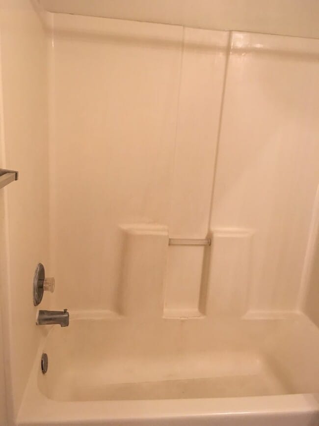 Building Photo - 5339 Ponderosa St.