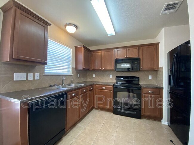 Foto del edificio - 903 Starlight Dr