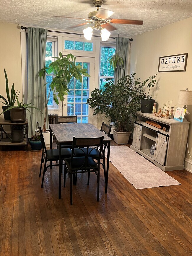 Foto del edificio - 2802 Park Ave