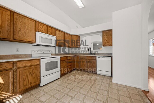 Foto del edificio - 842 Edna Way