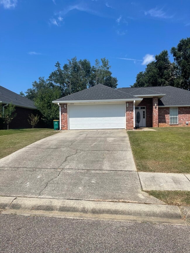 Frente de la casa - 15035 S Shadow Creek Dr