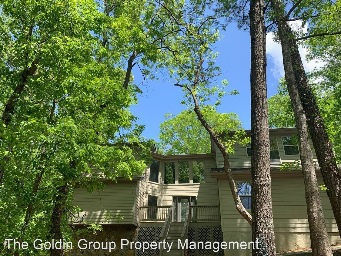 Primary Photo - 5 br, 4.5 bath House - 340 Spring Lake Terr