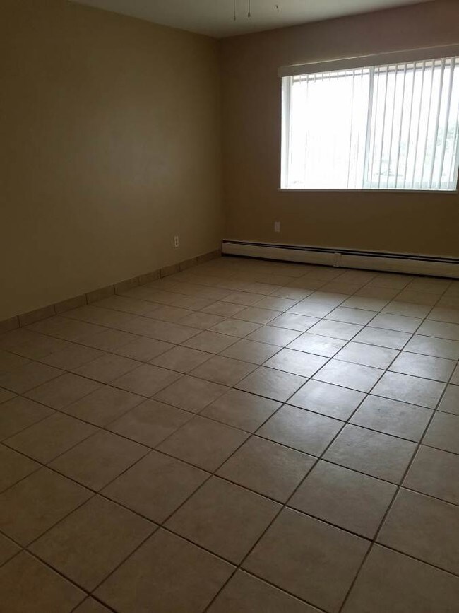 Foto del edificio - 1726 Clemson Dr