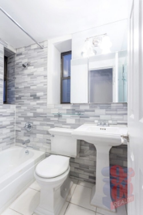 Foto del edificio - 252 MOTT St