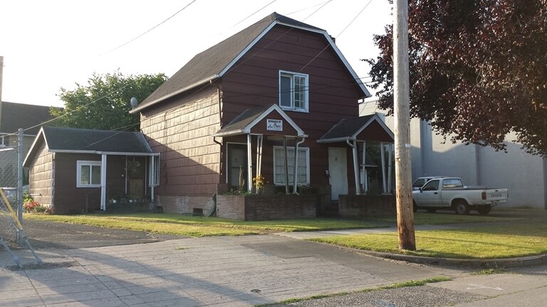 Primary Photo - 306 S 5th Ave