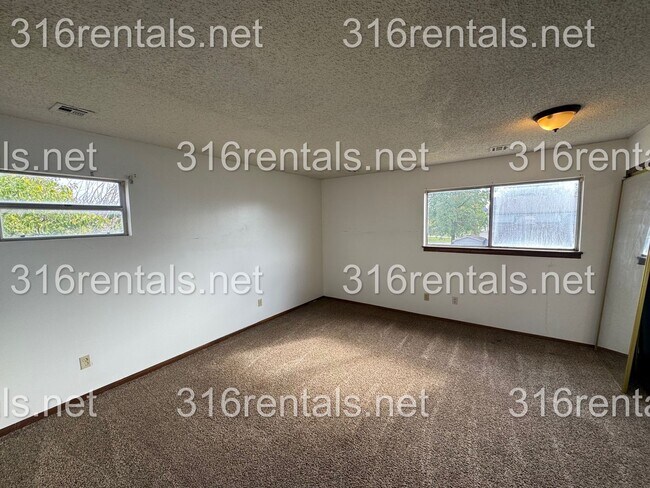 Foto del edificio - $850- 2 bed 1 bath - Townhomes