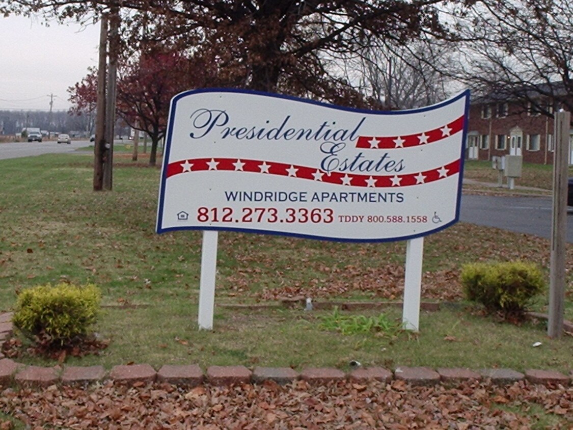 Primary Photo - 2855 Windridge Dr