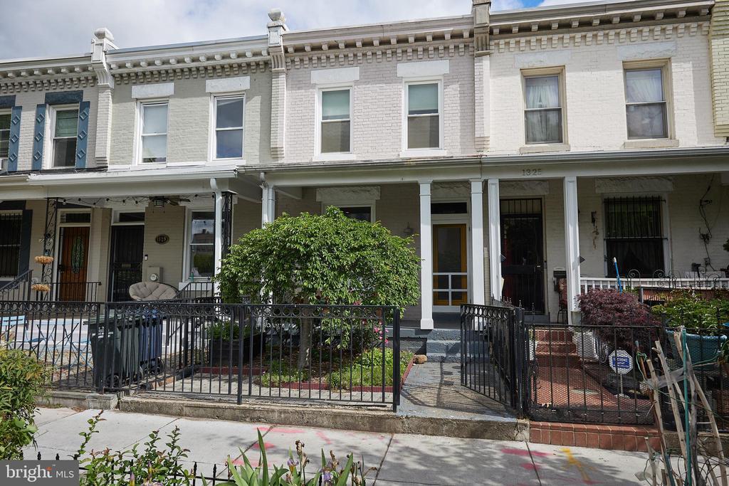 Foto principal - 1327 V St NW