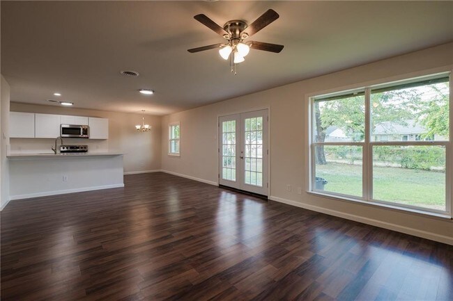 Building Photo - 1226 Dearborn Dr