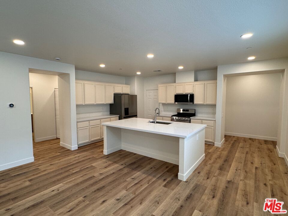 Foto principal - 15769 Agave Ave