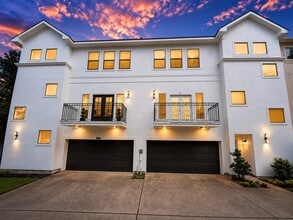 Building Photo - 1608 Holman St
