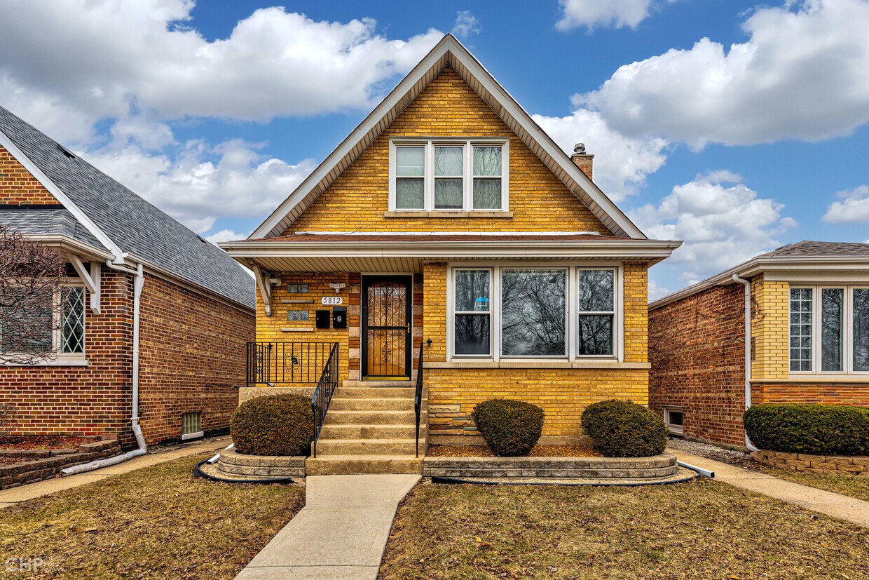 Primary Photo - 5812 W 63rd Pl