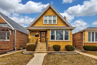 Building Photo - 5812 W 63rd Pl