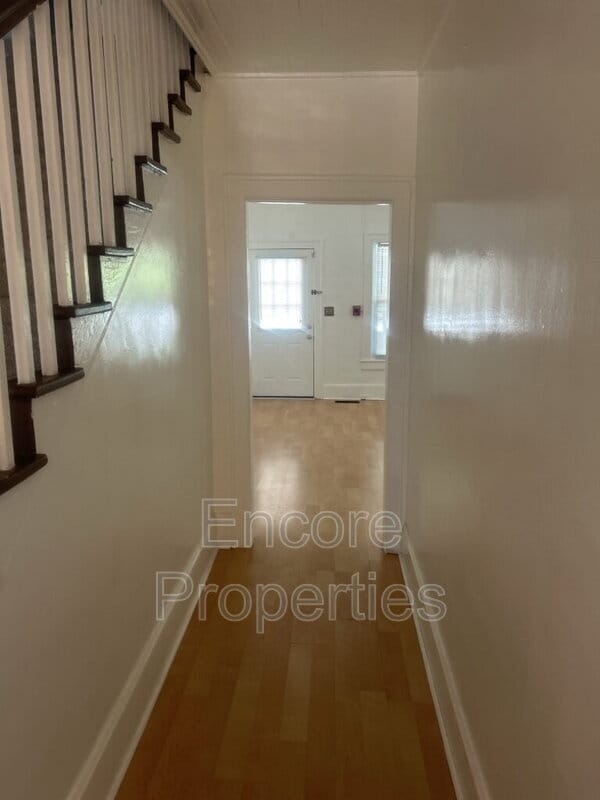 Building Photo - 820 W Garner Rd