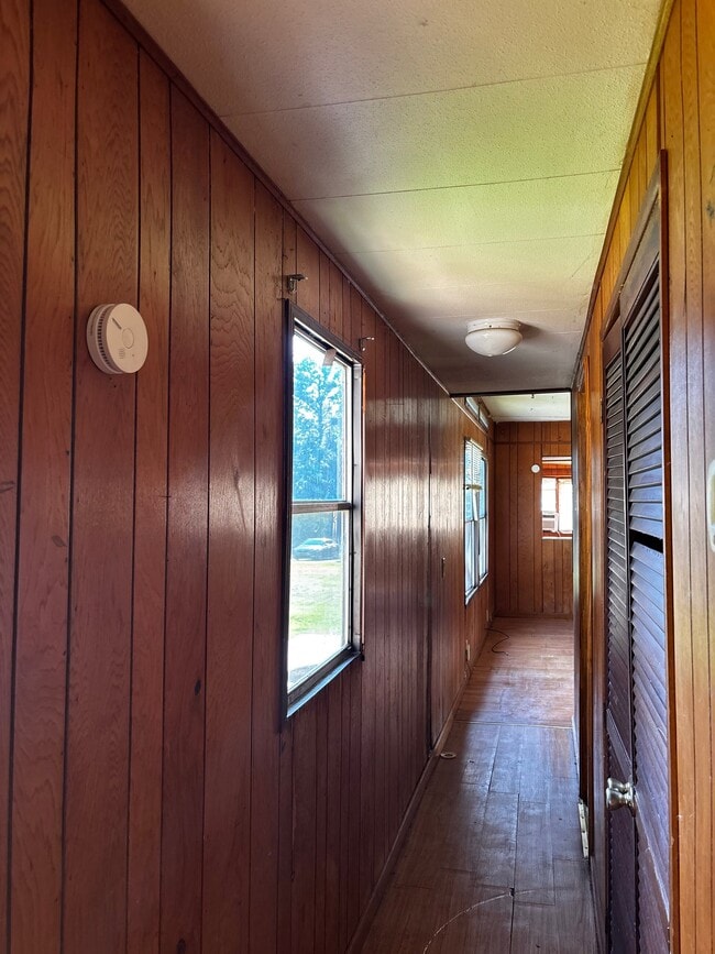 Building Photo - 55 Rose Hill Dr