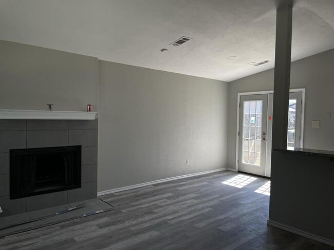 Building Photo - 9904 Cedar Mountain Cir