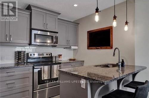 Photo du bâtiment - 320 Sugarcreek Trail