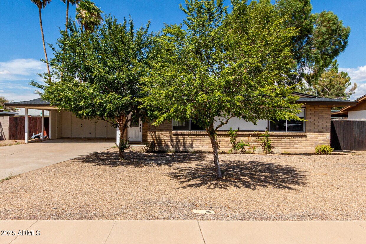 Foto principal - 2534 E Fairfield St
