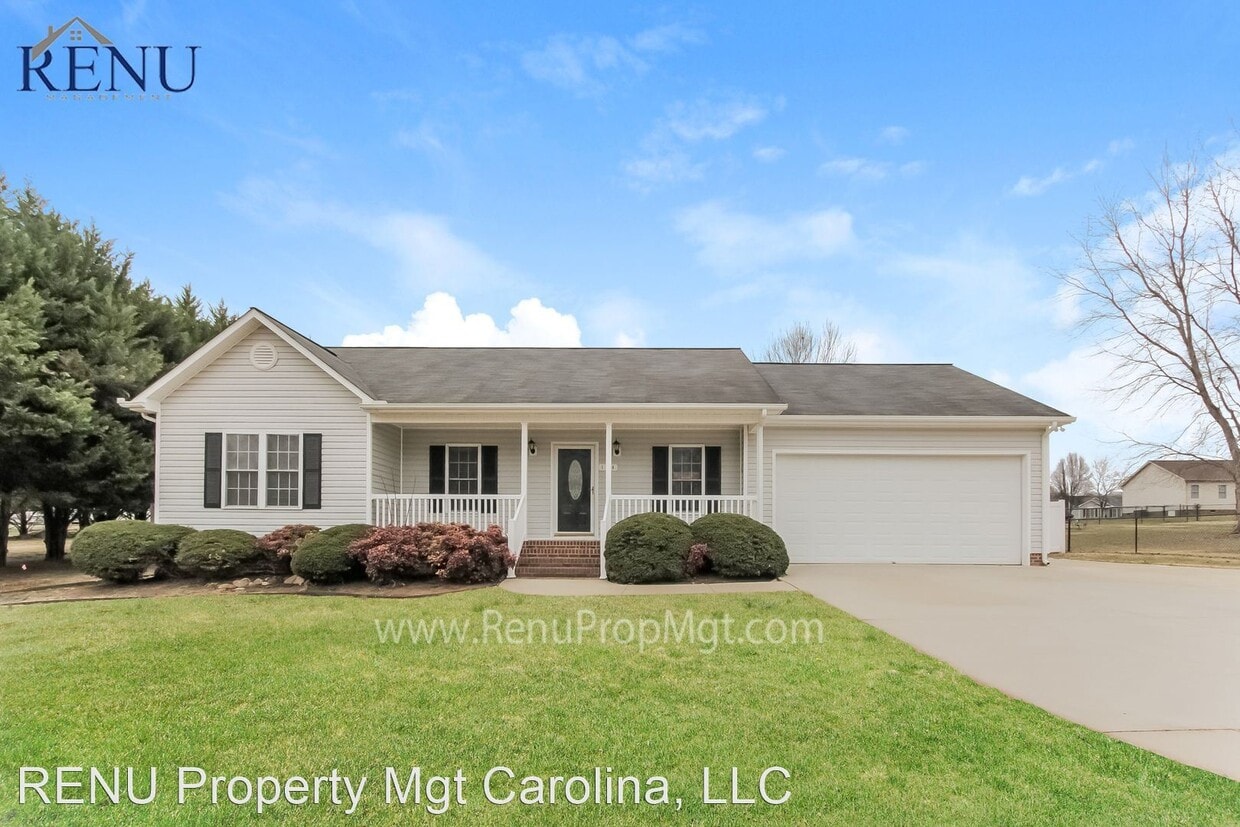 134 Clearview Rd, Statesville, NC 28625 House Rental in Statesville