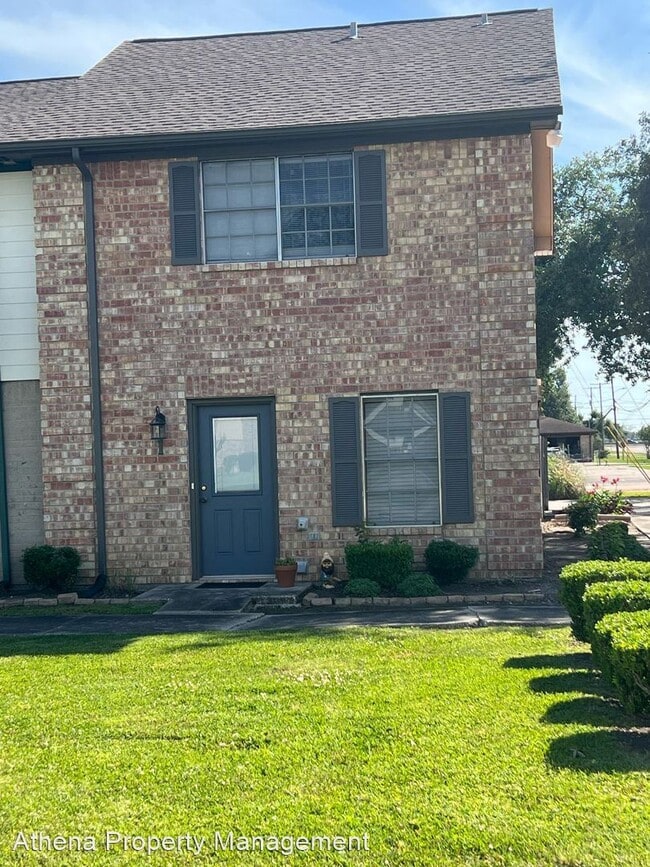 Building Photo - 2 br, 1.5 bath House - 3527 Helena Ave Apt 1